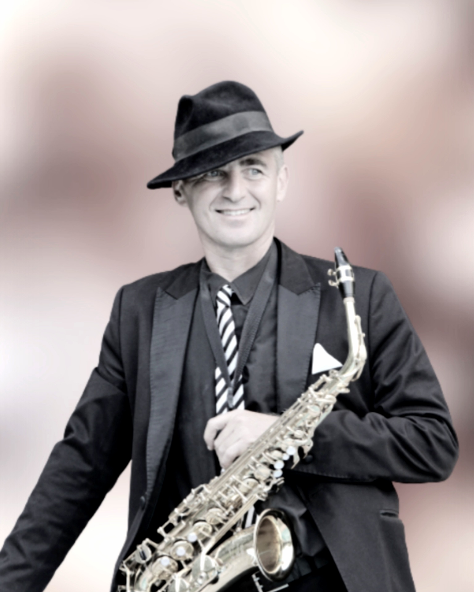 Chanteur, Chanteuse, Crooner Jazz, Chanteuse Swing, Chanteuse Latino, Trio Jazz, Jazz Band, Soirée Année 20, Soirée àThème, Soirée Prohibition, Soirée Gatsby, Gatsby Event, Charleston, Swing, Romantic Singer, Jazz Saxophonist, Saxophoniste de Jazz, Soirée Jazz, Apéro Jazz, Apéro Concert, événement, Soirée de gala, Séminaire, Banquet, Congrès, Anniversaire, Mariage, Luxury Event, Château, Palace Hôtel, Luxury Restaurant, Corporate Event, Business Cocktail, La Croisette, French Riviera, Côte d'Azur, Provence, Provence Alpes Côte d'Azur, The voice of Monaco, Monaco Singer, Monaco Event, Event in Monaco, Eze, Saint Jean Cap ferrat, Villa Ephrussi de Rothschild, Cap d'Ail, Grasse, Nice, Cannes, Saint-Tropez, Animation Musicale, Musique Déambulatoire, Déambulation Musicale, Wedding, Wedding Party, Luxury Musical Dînner, Private Party, Luxury Party
