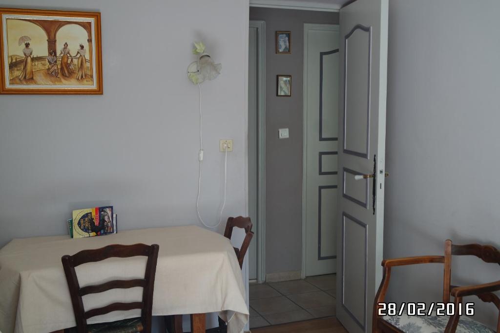 Salon suite familiale bis
