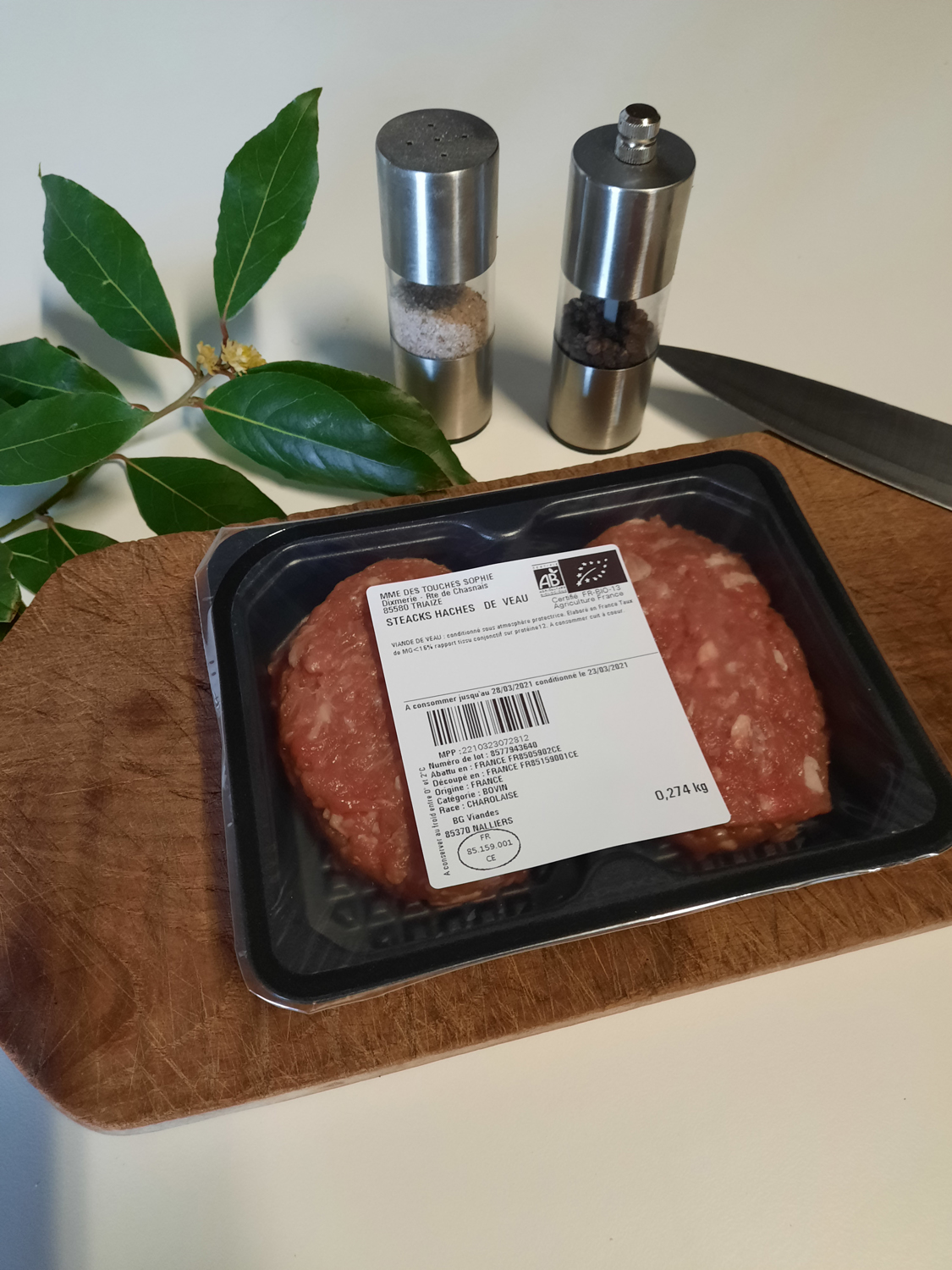 Steacks-hache-s-de-veau-sous-vide-H-des-Touches