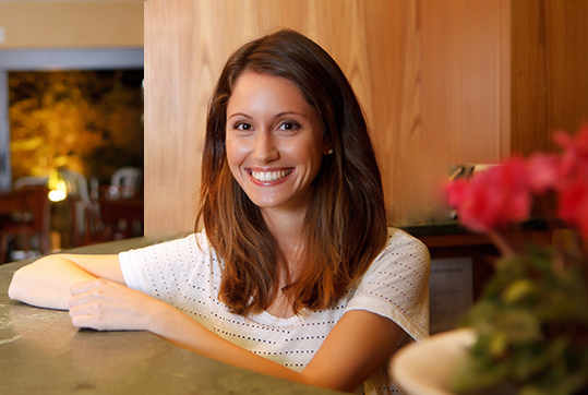 Receptionist-hotel-columbia-marina-romea-4