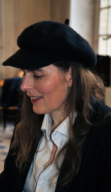 Golaine-beret-au-piano