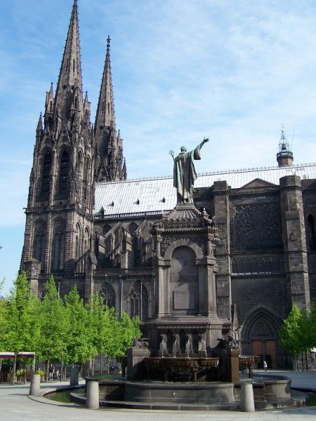 Clermont ferrand cathedrale clermont ferrand