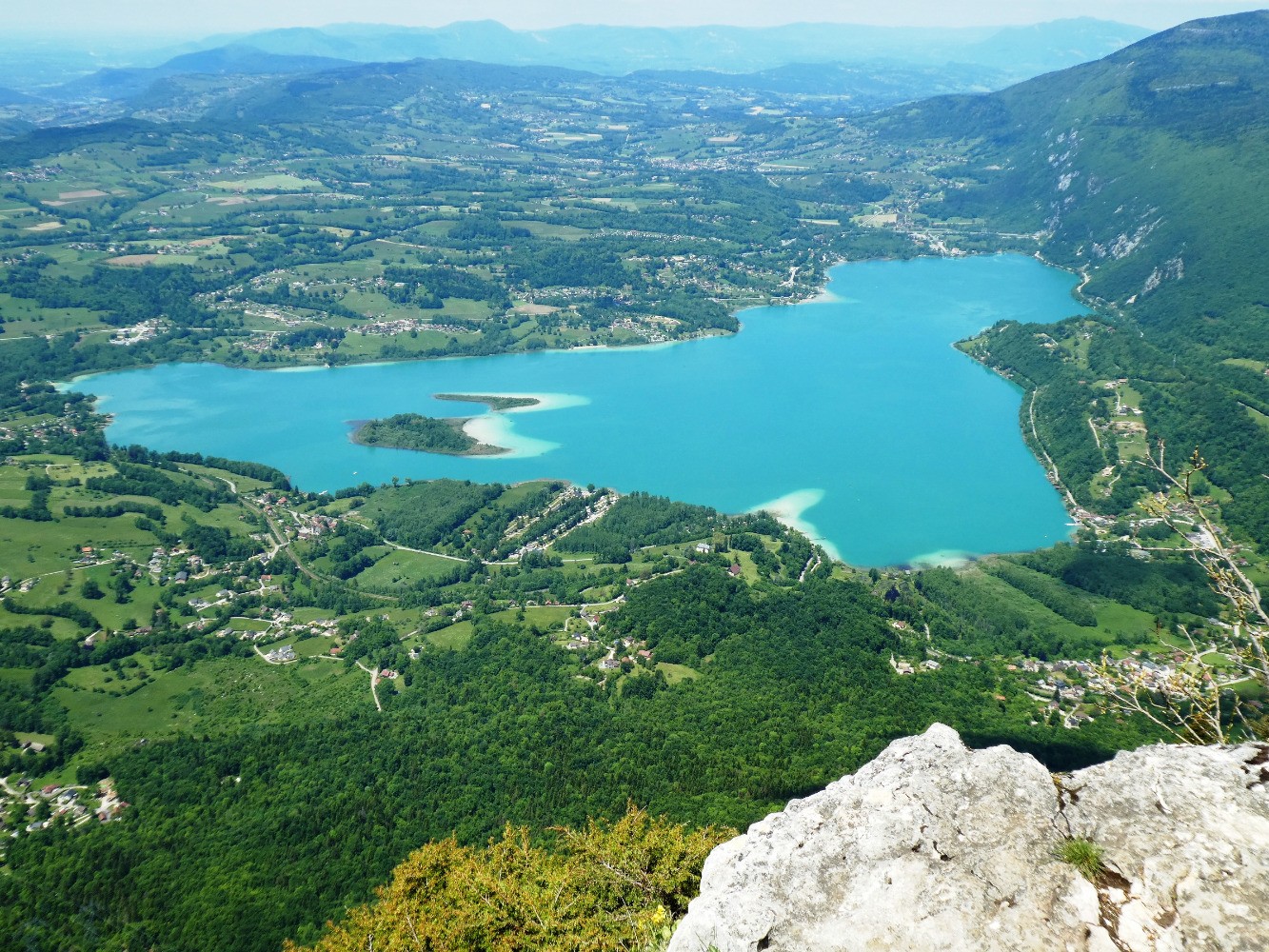 Lac d aiguebelette 57369