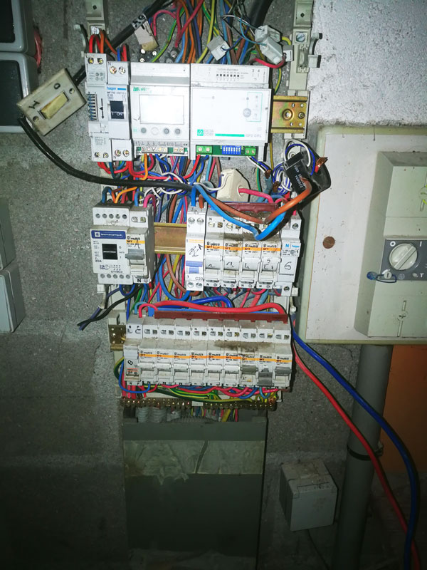 Remise aux normes de tableaux electriques 2 