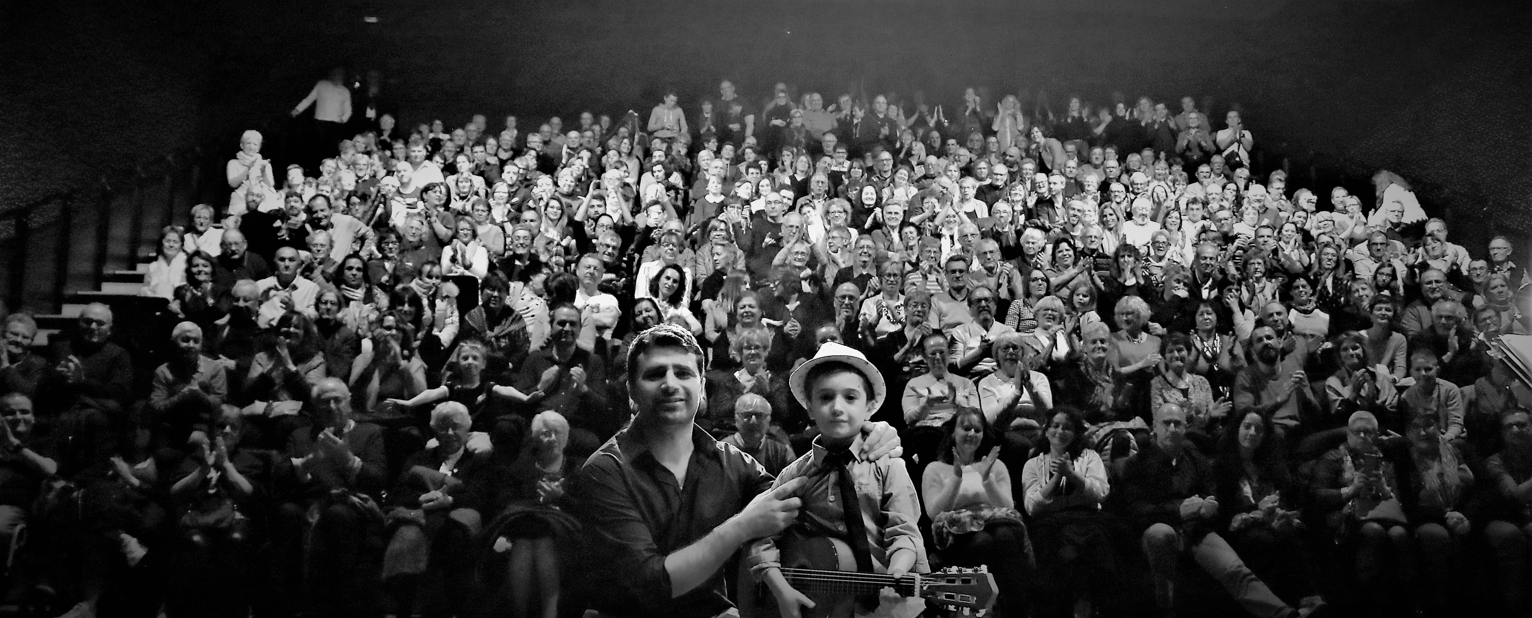 Manuel Alvarez - Concert au Skenet'eau de Bourgogne
www.manuelalvarez.fr