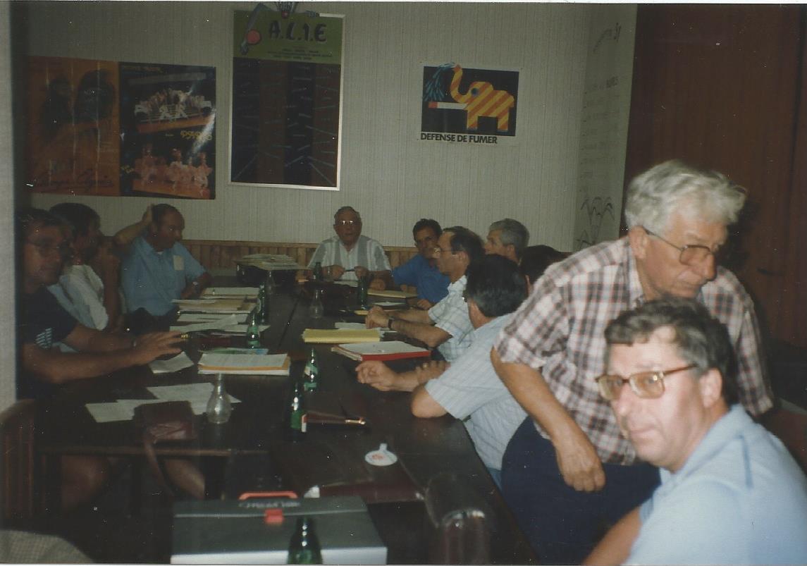 2-reunion-de-bureau-1991
