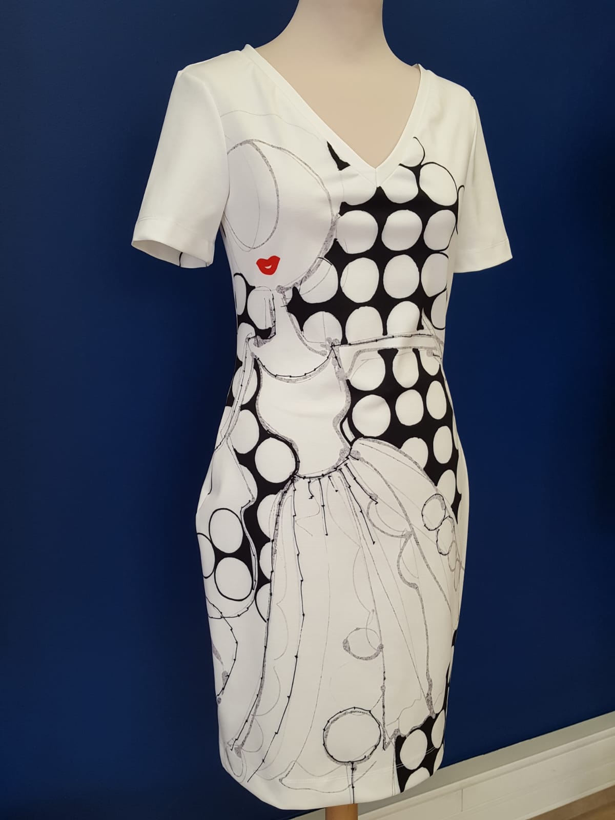 2021 06 robe panneau blanc