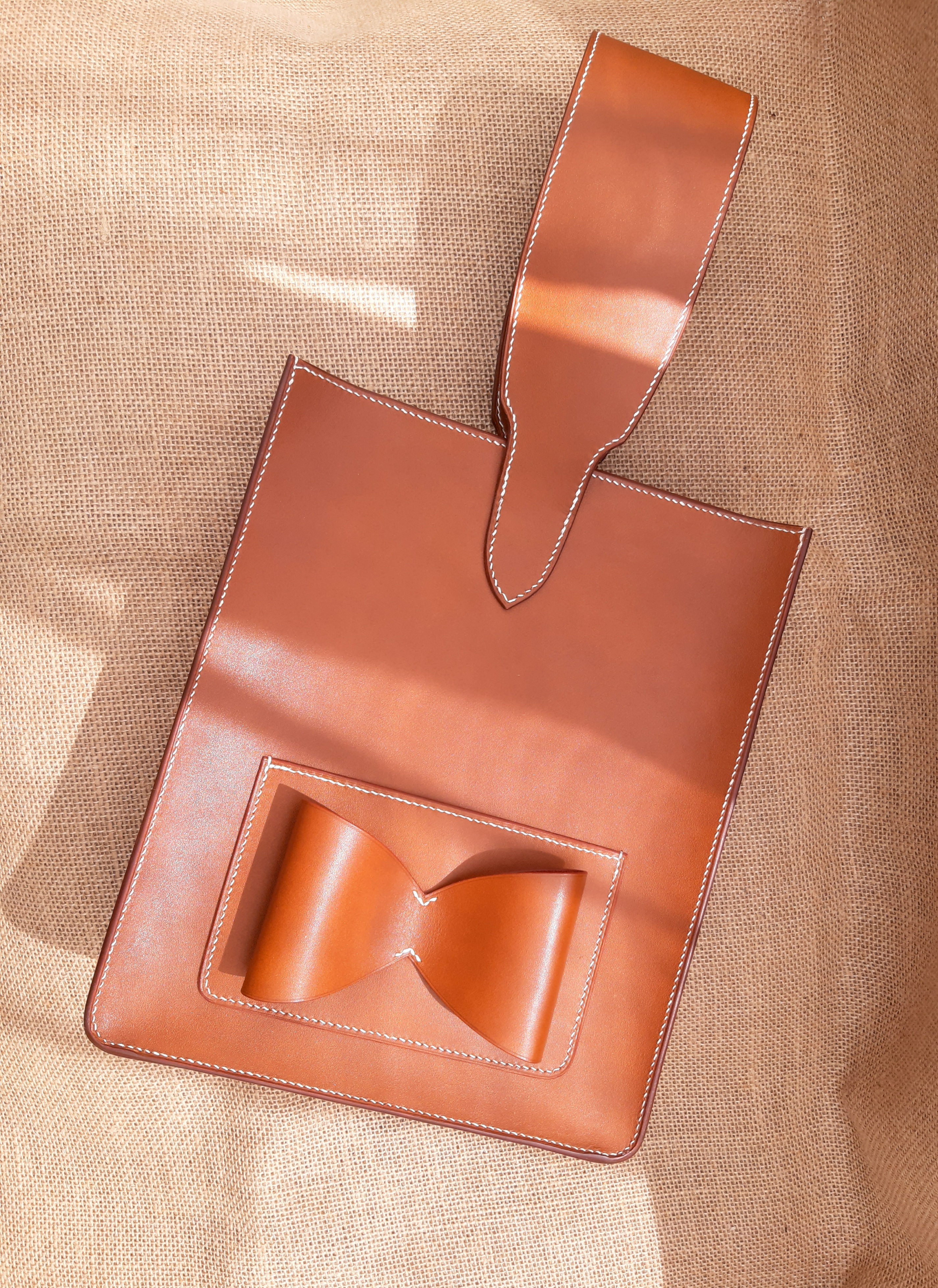 cabas en cuir artisanal haut de gamme Anne-Christina M. Maroquinerie
