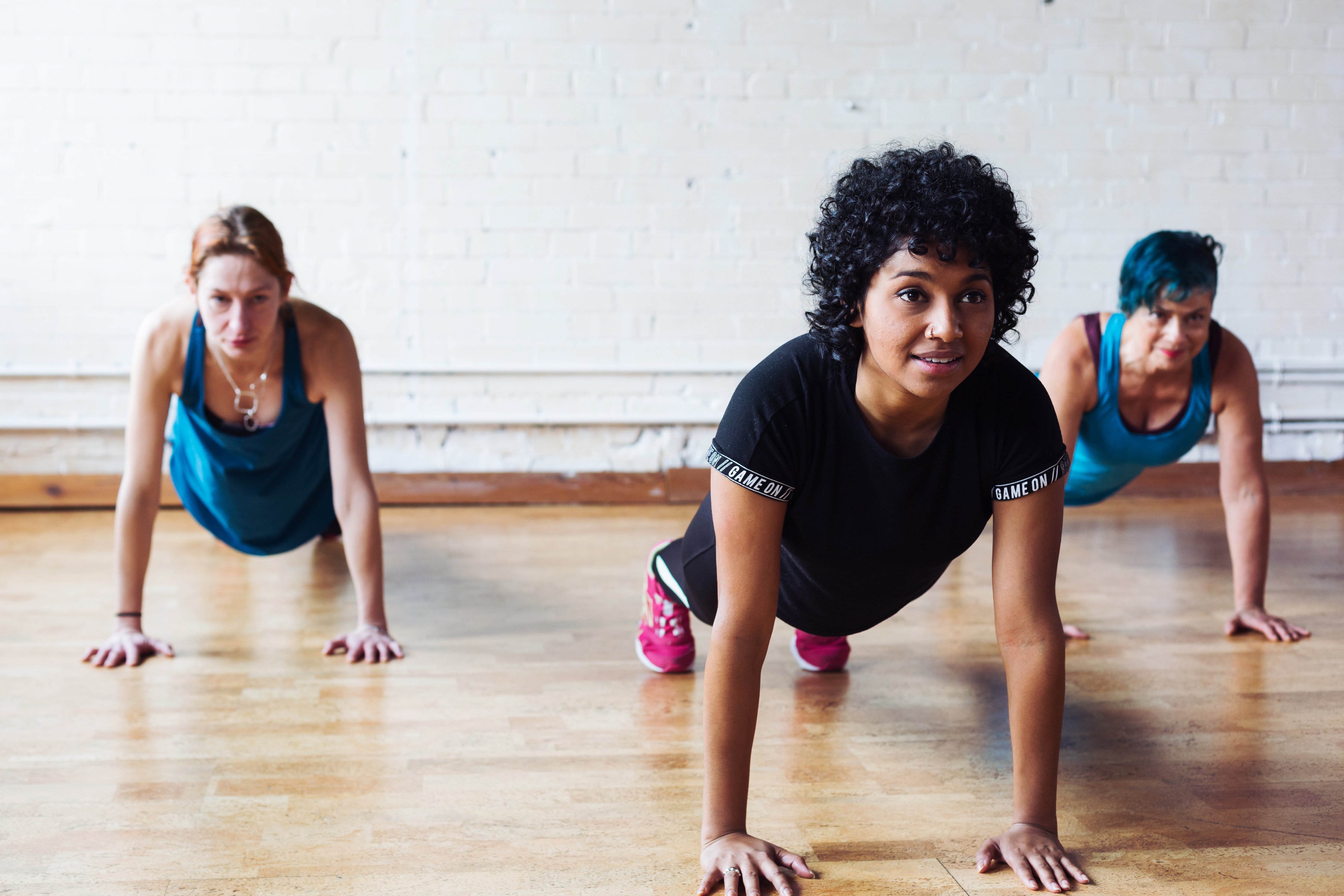 Strong-women-planking