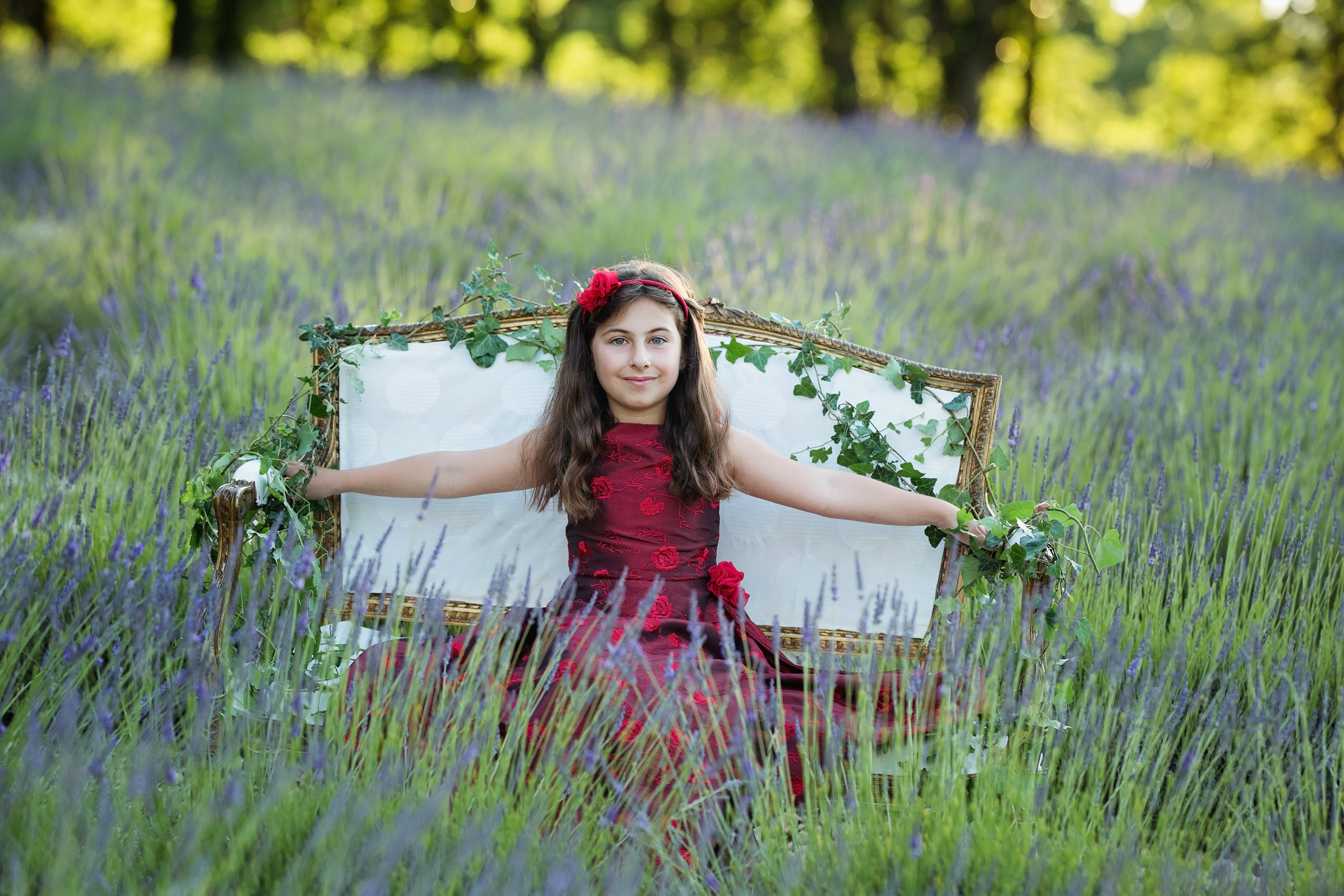 Robe de cérémonie rouge.