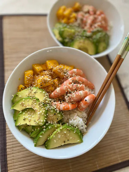 Bowl avocat, mangue, crevettes/saumon