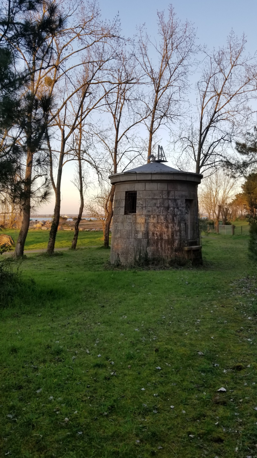 La pierre a l oeil