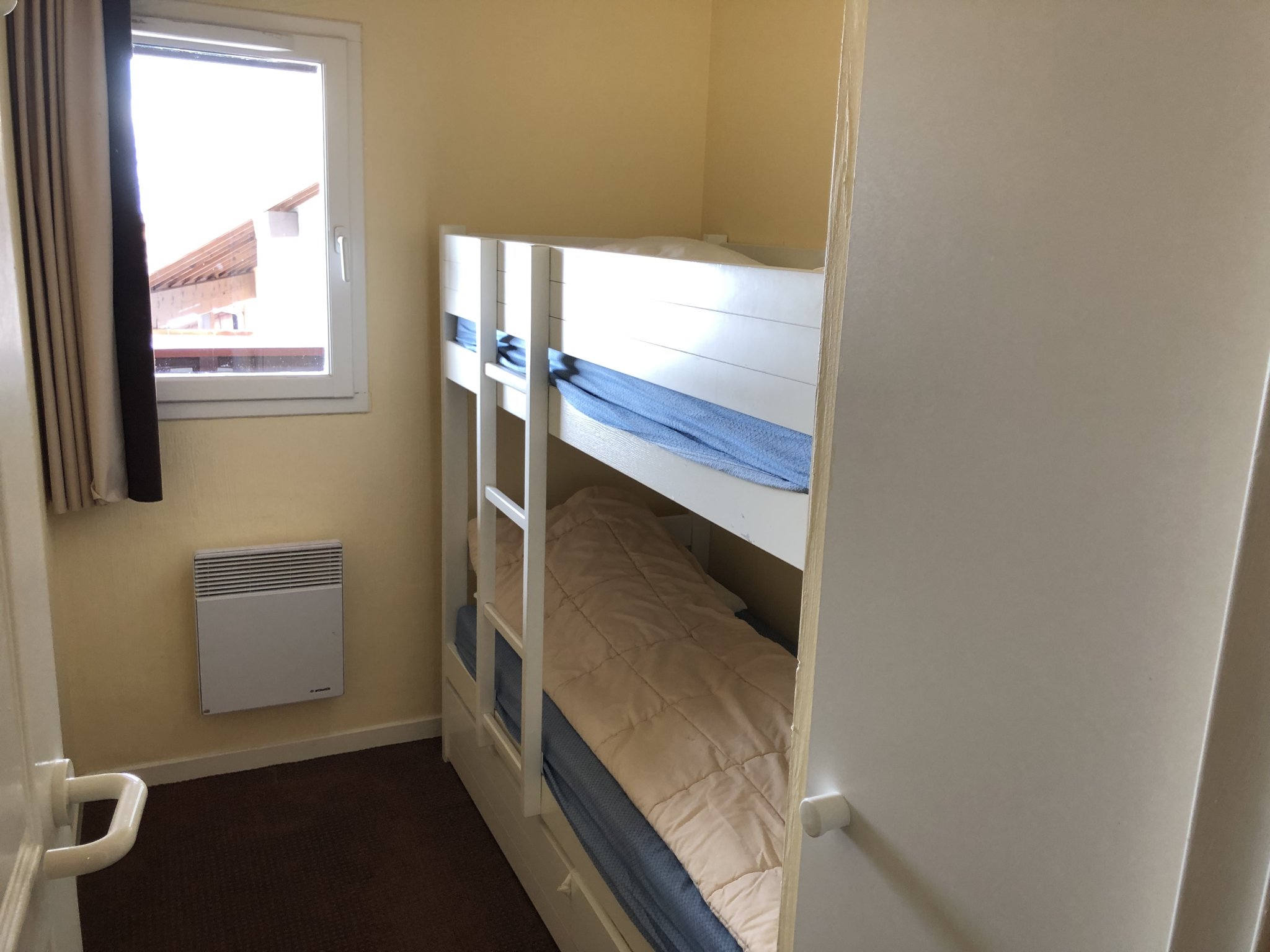 Chambre cabine rdc