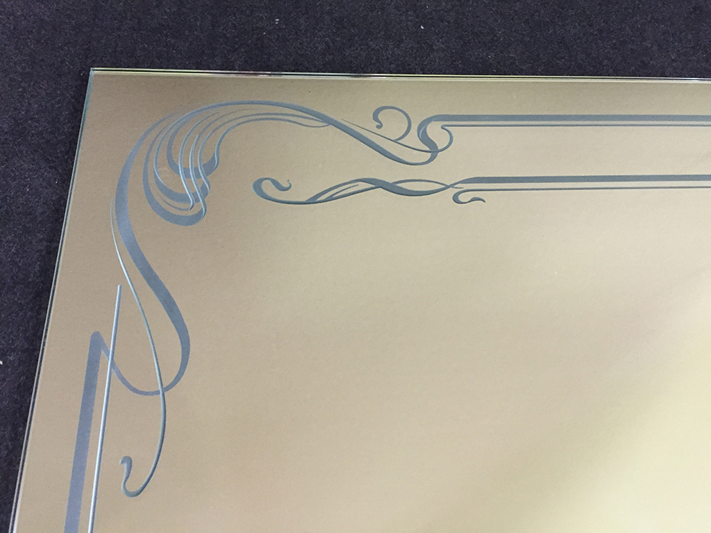 Gravure sur miroir01