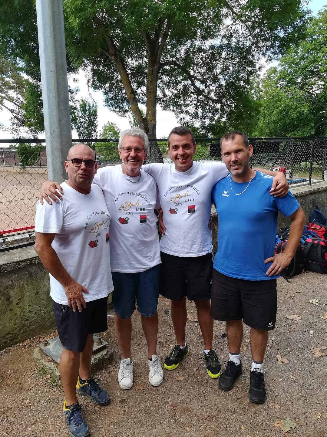 Joffrey-et-Herve-ALBALADEJO-associe-a-Christophe-ASSANTO-finalistes-du-concours-de-Falaise-le-12-mai-2021