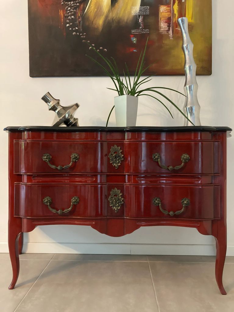  atelierlesrenaissances relookingmeuble tapissierdecorateur tapissier commode saintmedardenjalles saintaubindemedoc merignac lacanau decoration patine bordeaux carcan