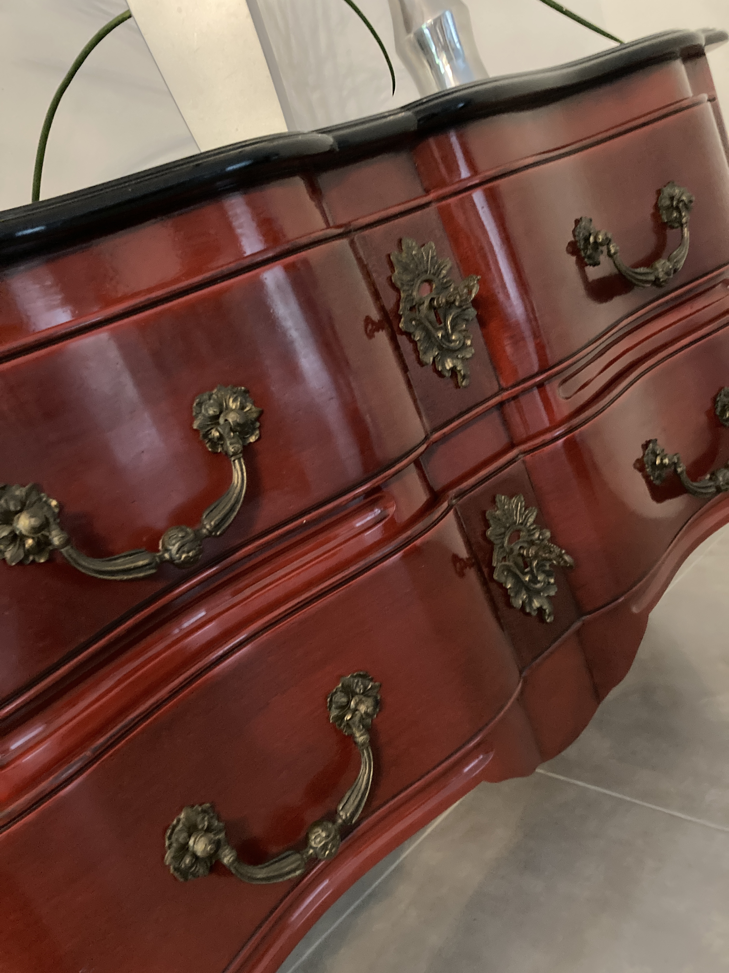  atelierlesrenaissances relookingmeuble tapissierdecorateur tapissier commode saintmedardenjalles saintaubindemedoc merignac lacanau decoration patine bordeaux libourne
