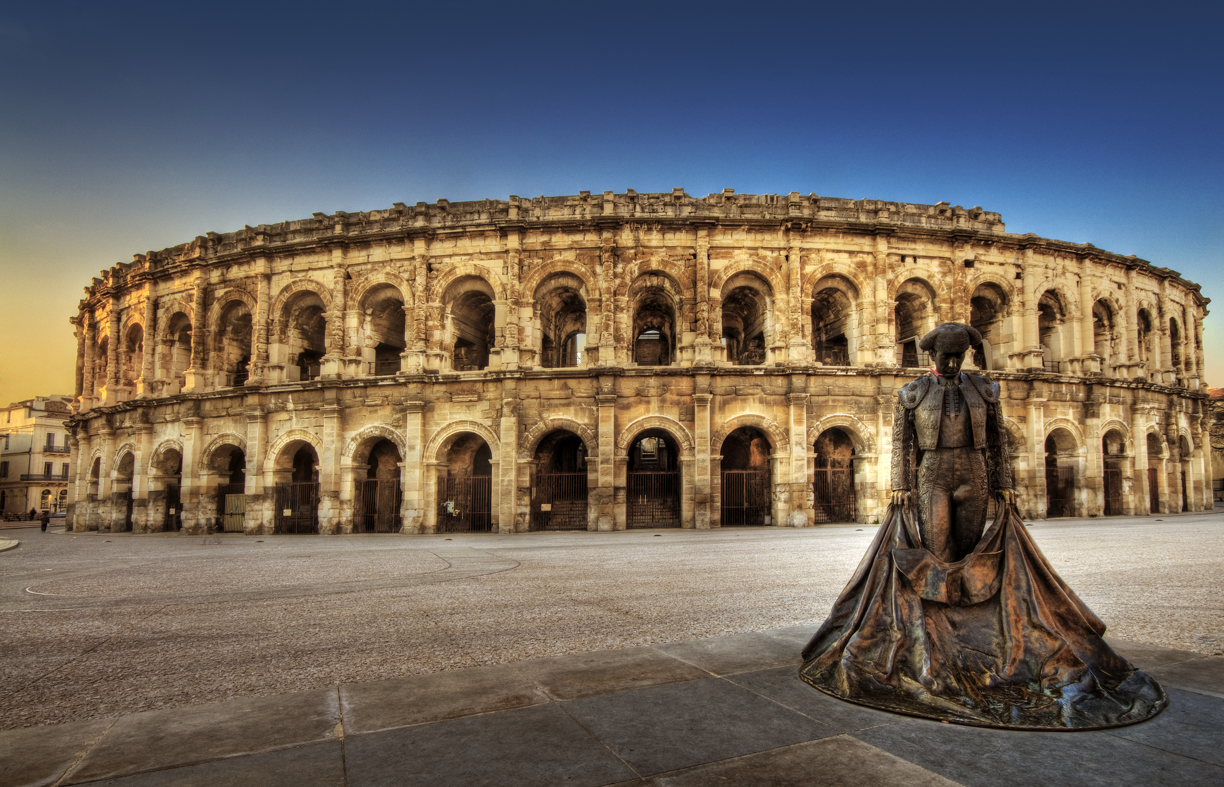 Arenes de nimes panorama
