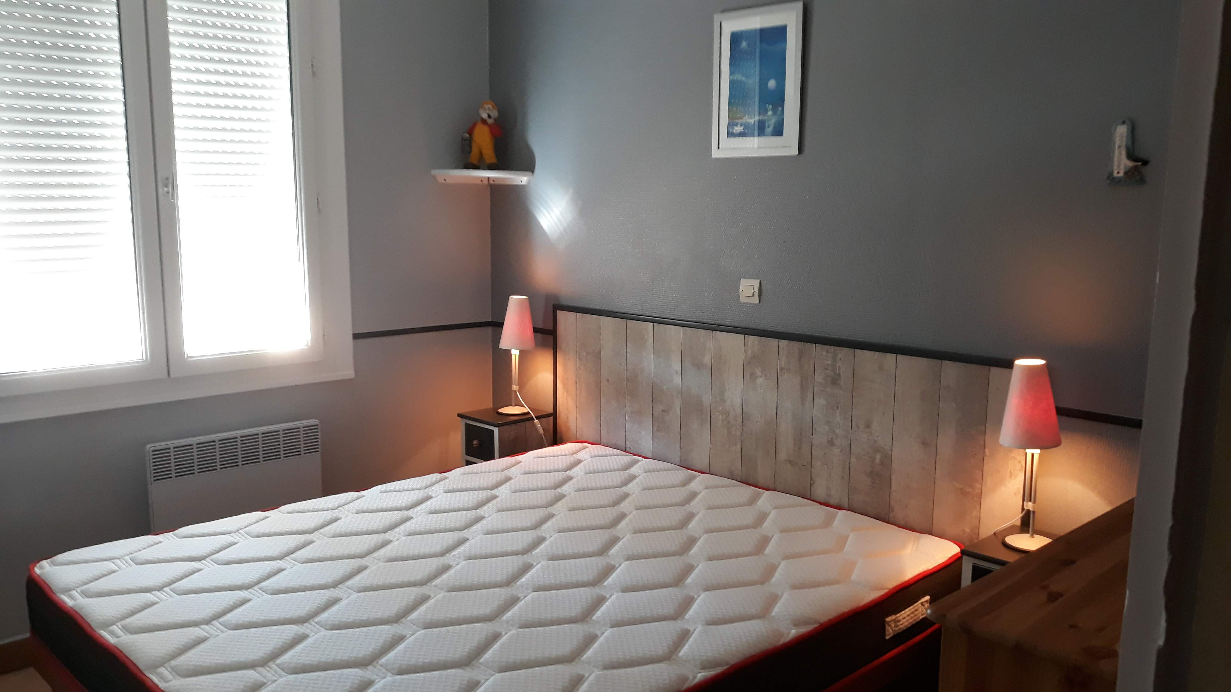 Chambre grise 1 