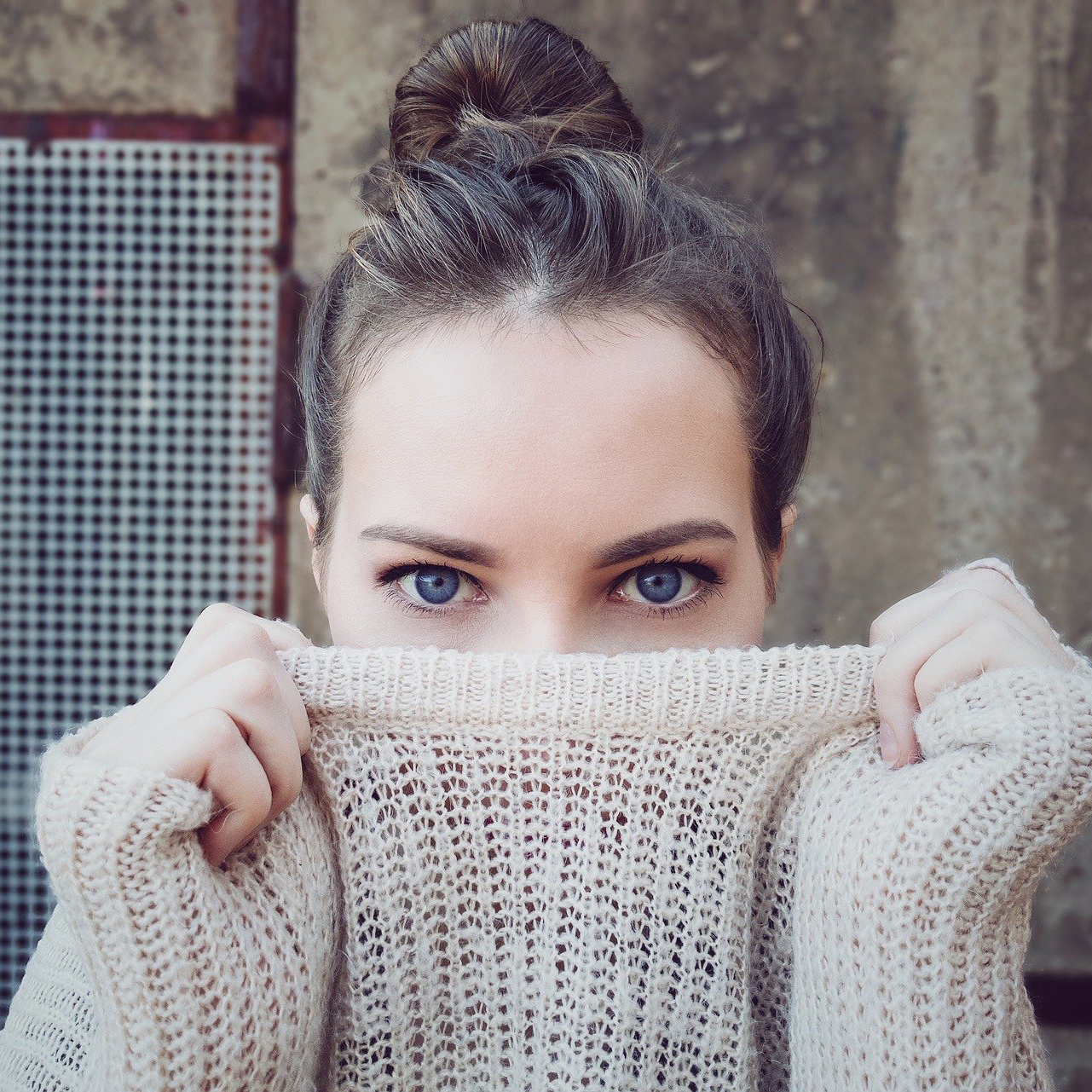 Woman-carre