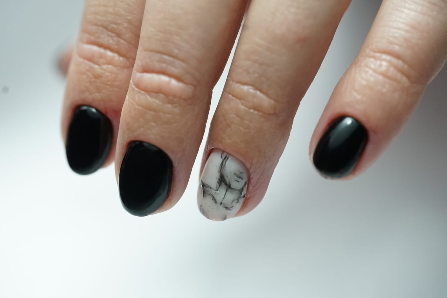 Student work manucure gel