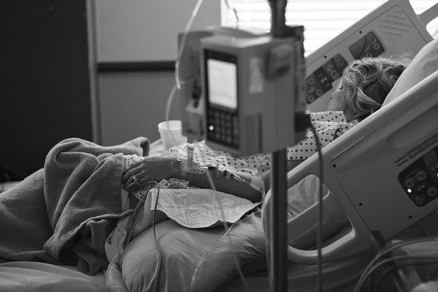 L'hôpital est-il encore le territoire du care?