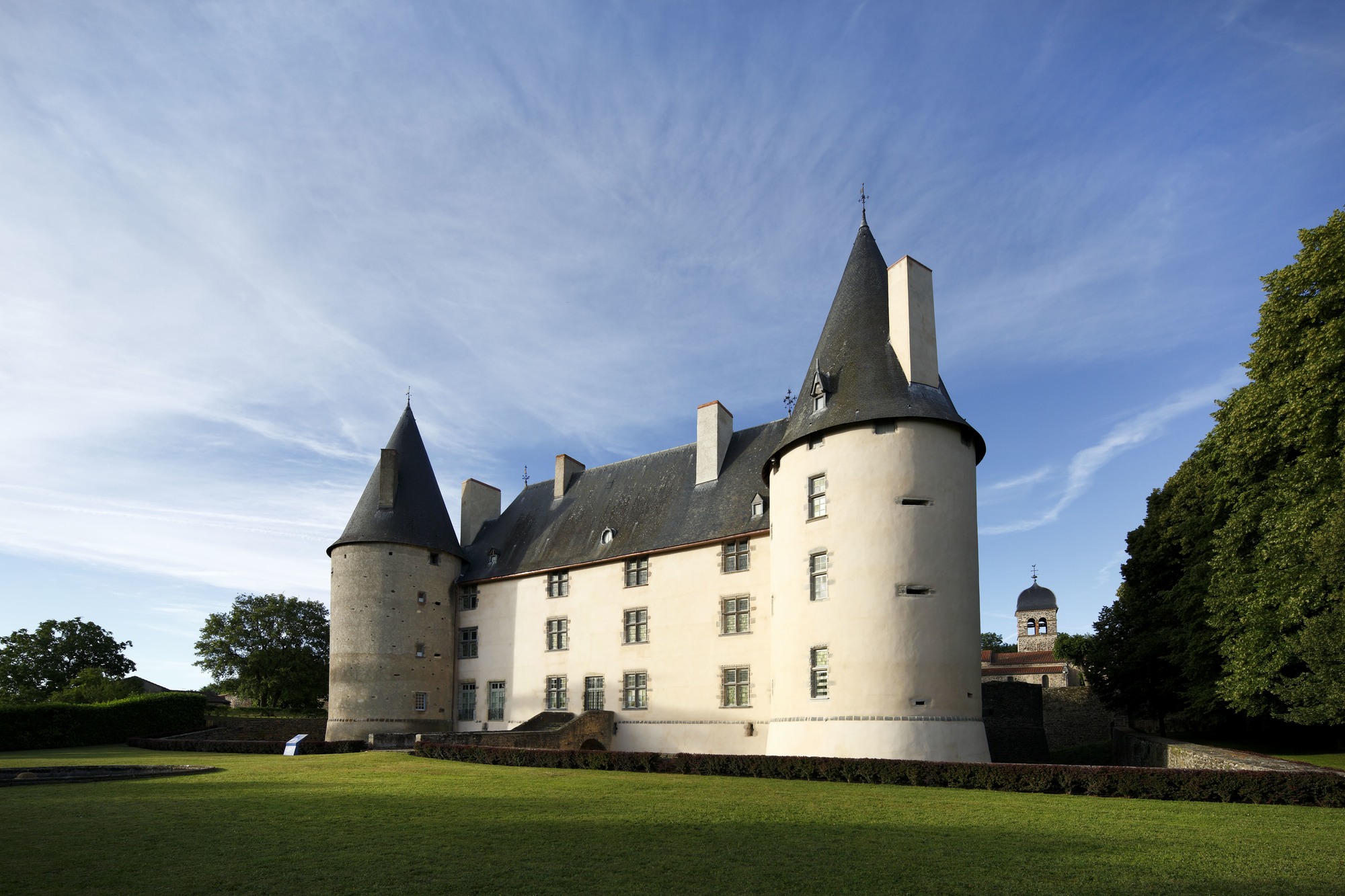Chateau de villeuneuve lembron