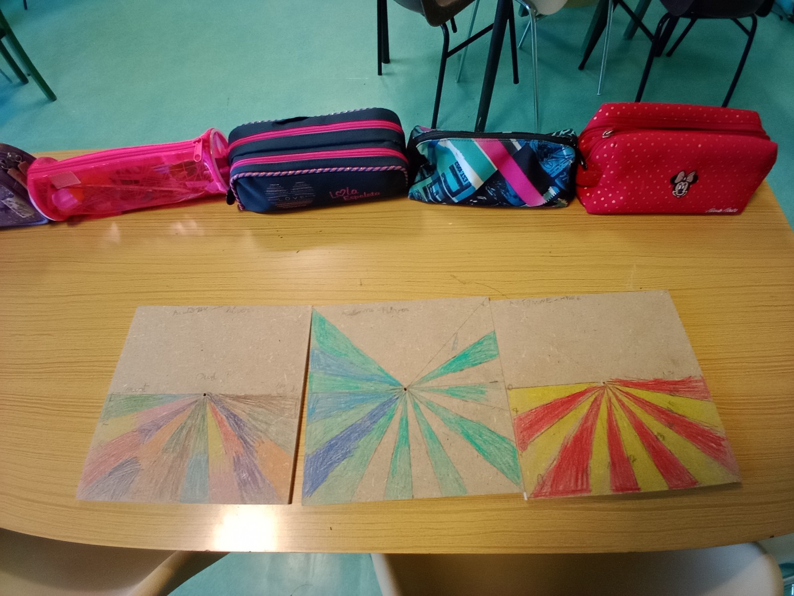 Classe astronomie, atelier astronomie, fabrication de cadran solaire