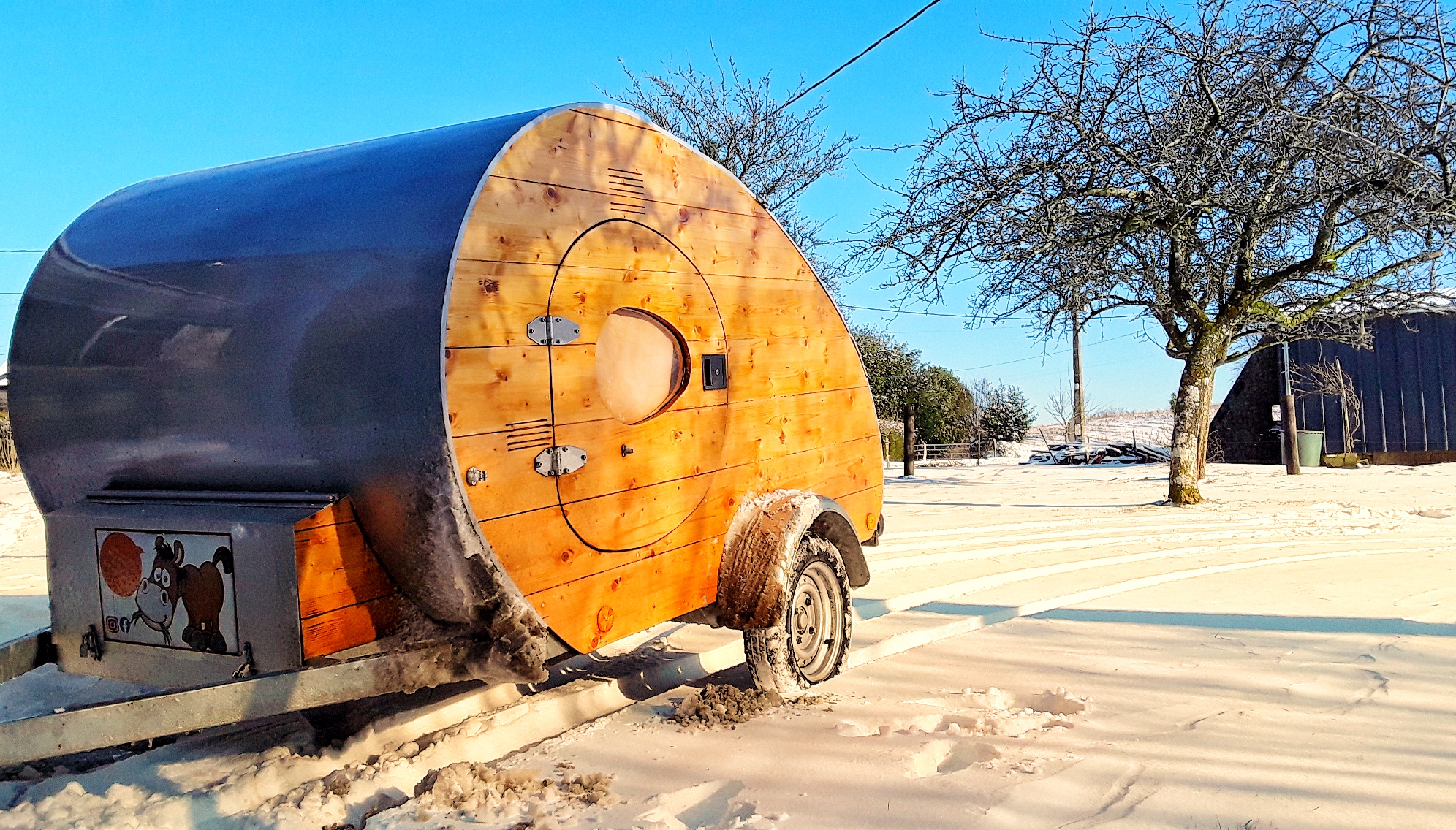 Mini Caravane Bois
Teardrop Trailer
Neige