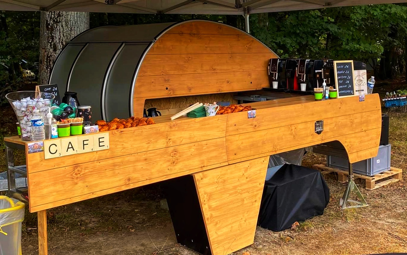 Mini Caravane Bois
Teardrop Trailer
Food Truck Bois
Bar Bois
Alcool Vin Bières
Café Thé
