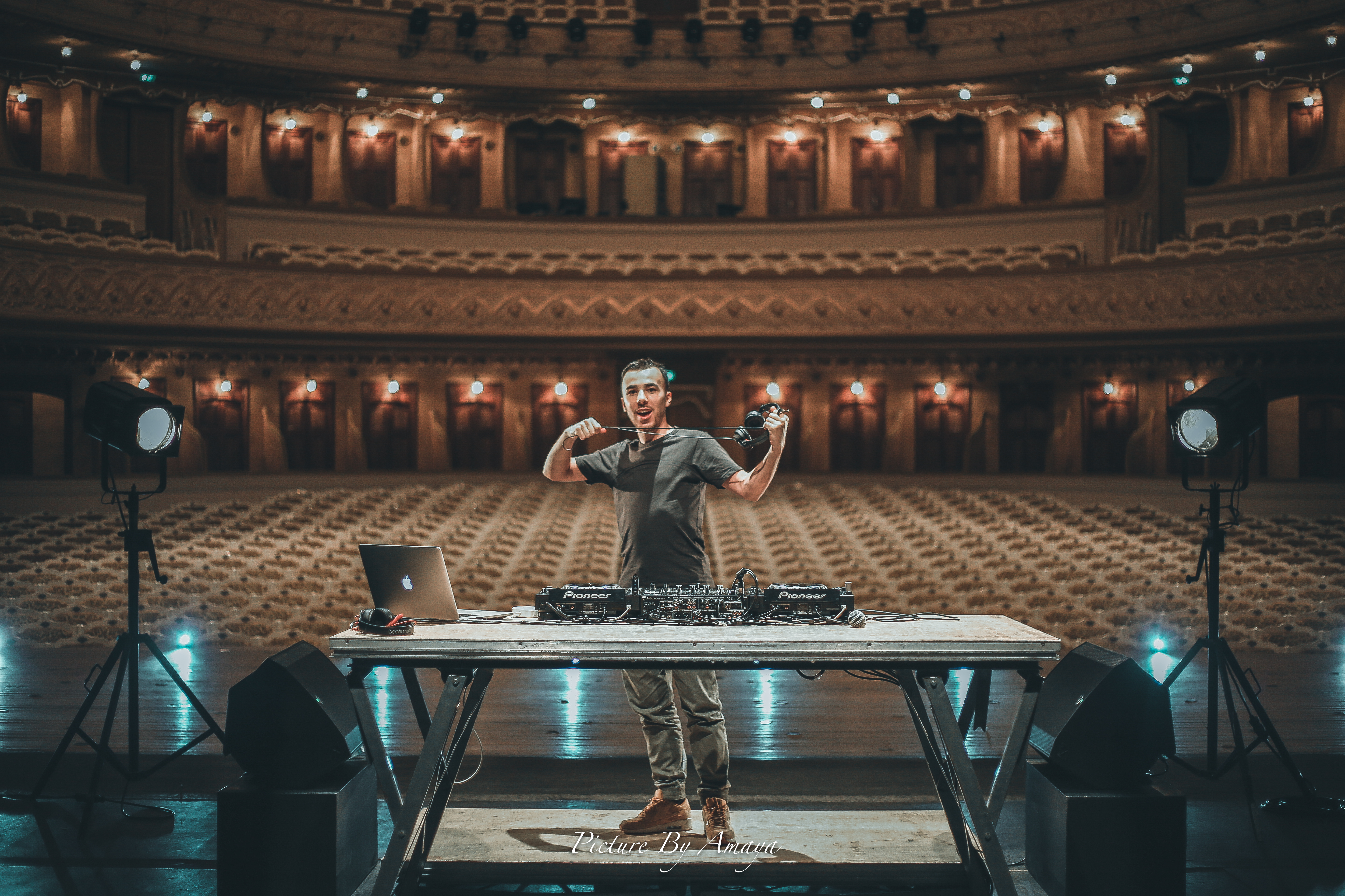 Opera 11 