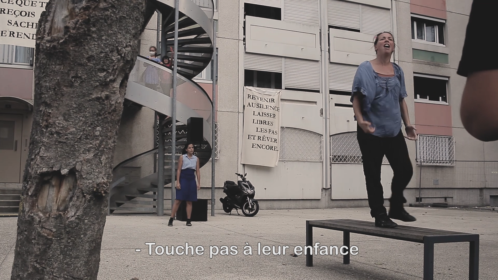 Spectacle fontbarlette v1 non diffusable mp4 still020