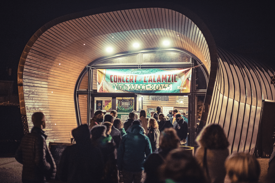 Cartel bigourdan alamzic bagneres debout sur le zinc voix sans issue concert 002 min