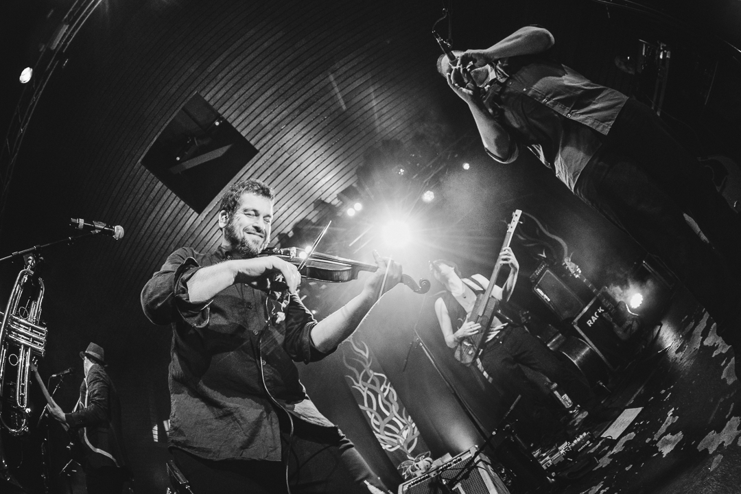 Cartel bigourdan alamzic bagneres debout sur le zinc voix sans issue concert 108 min