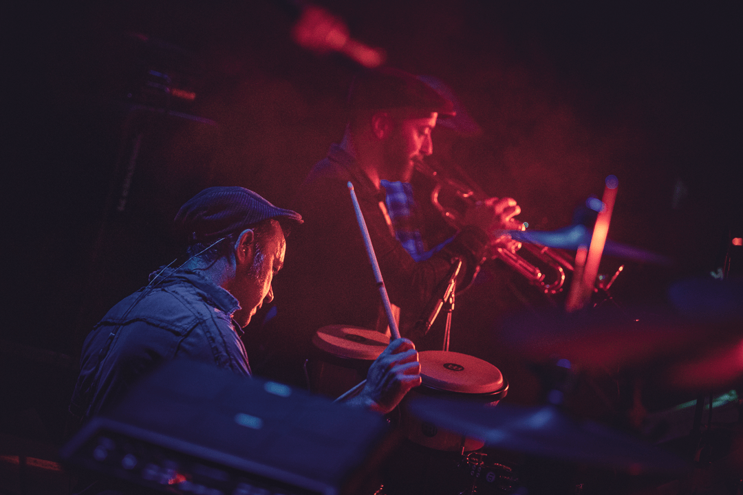 Cartel bigourdan alamzic bagneres debout sur le zinc voix sans issue concert 028 min