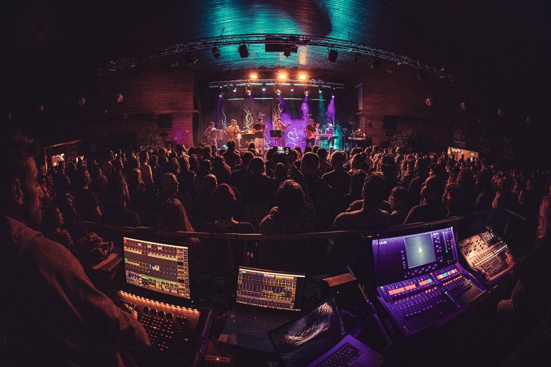 Cartel bigourdan alamzic bagneres debout sur le zinc voix sans issue concert 038 min