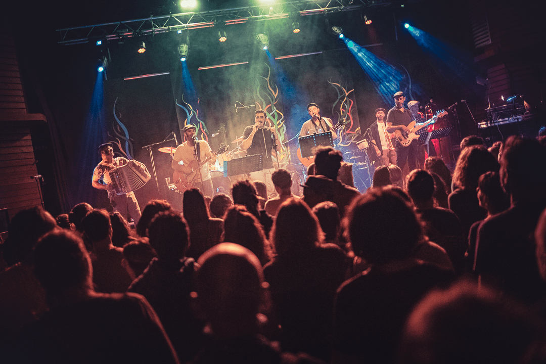 Cartel bigourdan alamzic bagneres debout sur le zinc voix sans issue concert 043 min