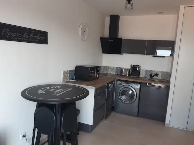 63c1623b-8447-49f3-a003-220c9eaf6d7c