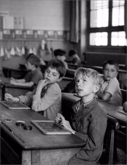 Robert-Doisneau-Les-enfants-des-rues-et-l-ecole
