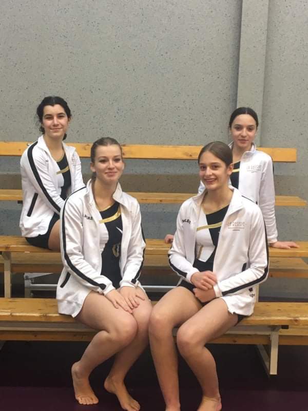 Received 4245966878838377