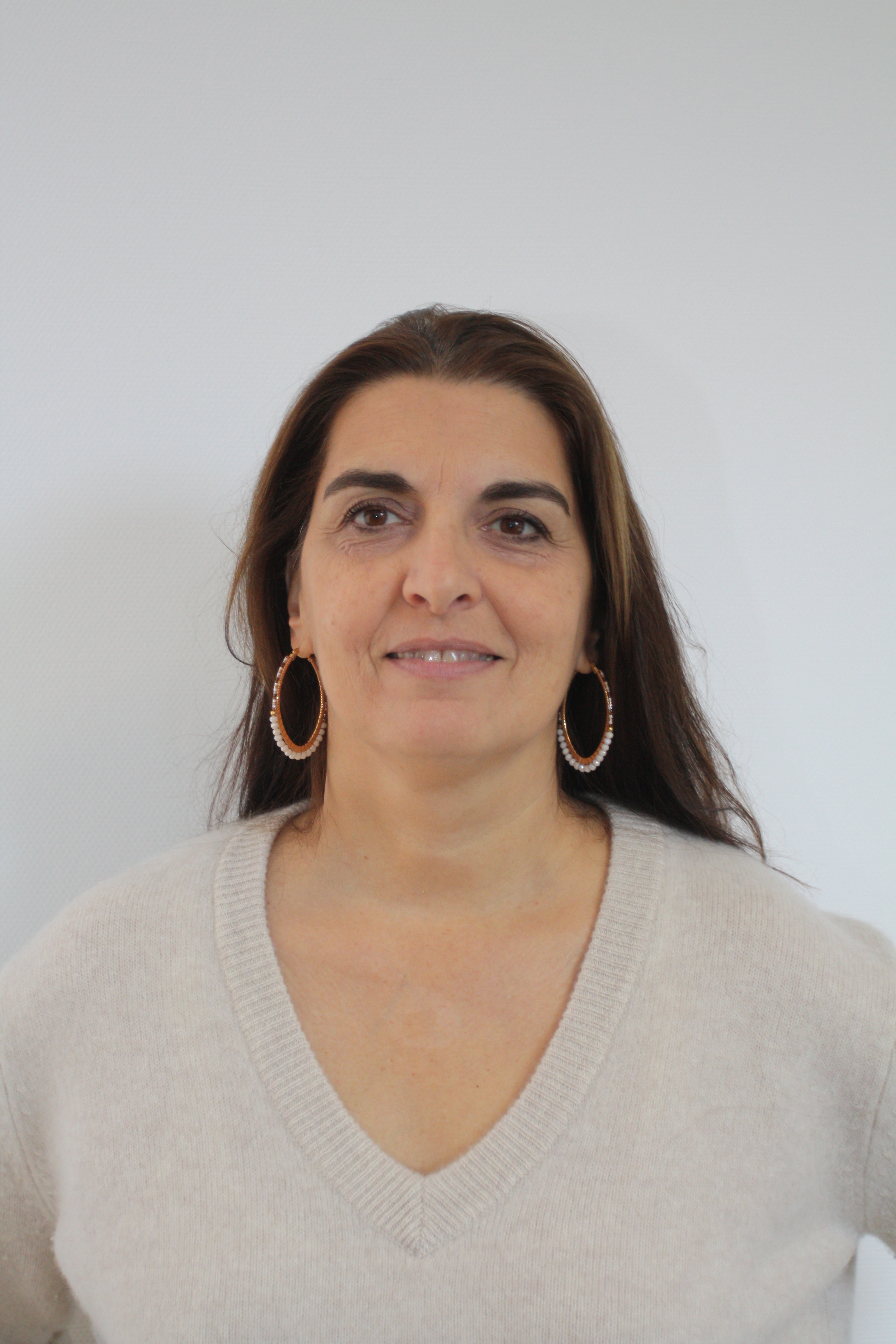 2-Sandrine-Peyrouny-48-ans-sage-femme-Les-Meuniers