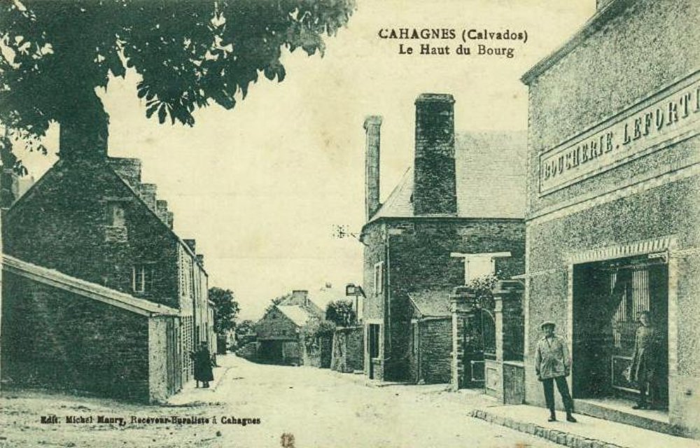 Cahagnes le haut du bourg