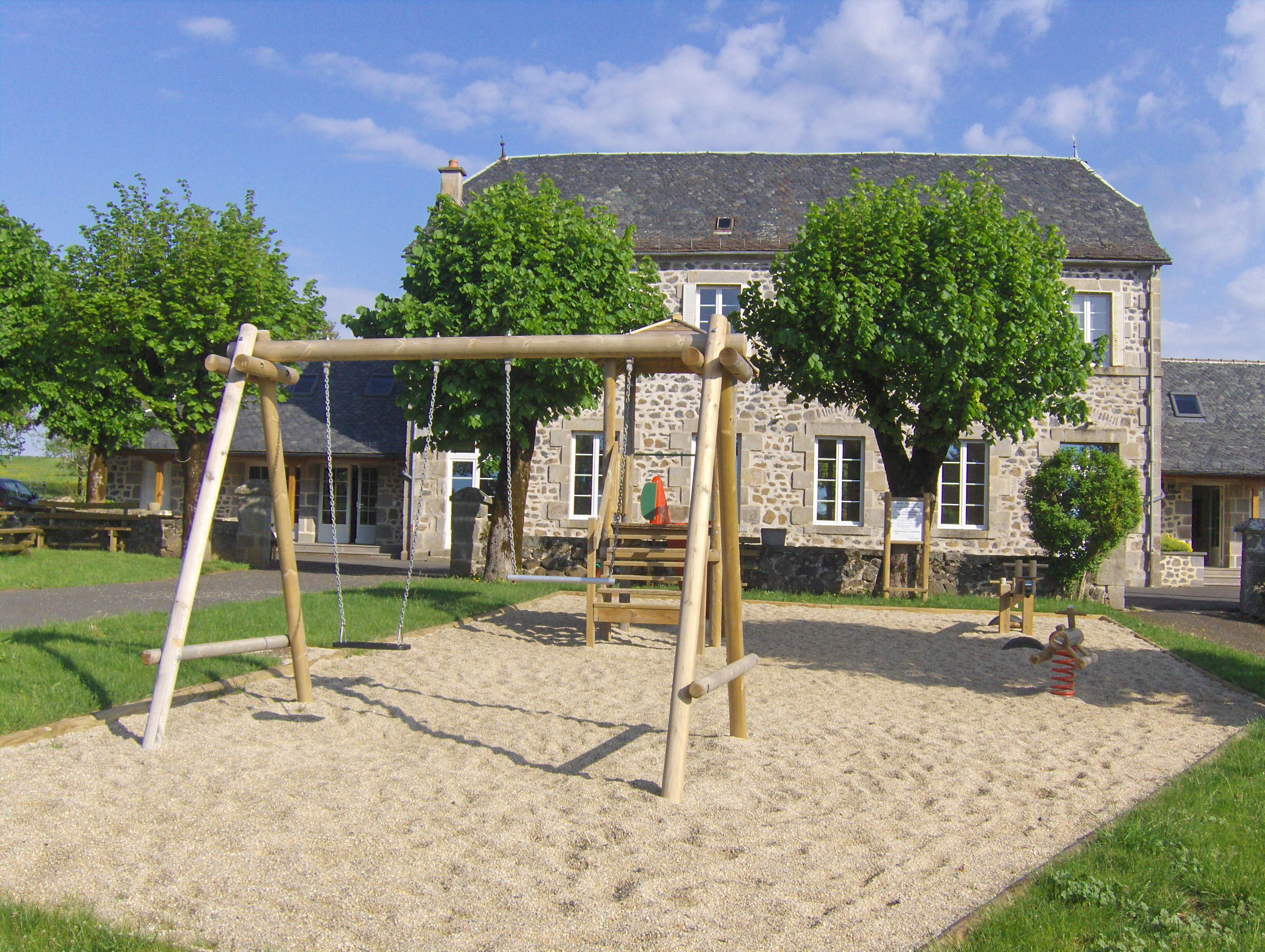 Batiment-aire-de-jeux