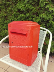 location urne mariage boite aux lettres rouge petit modèle.