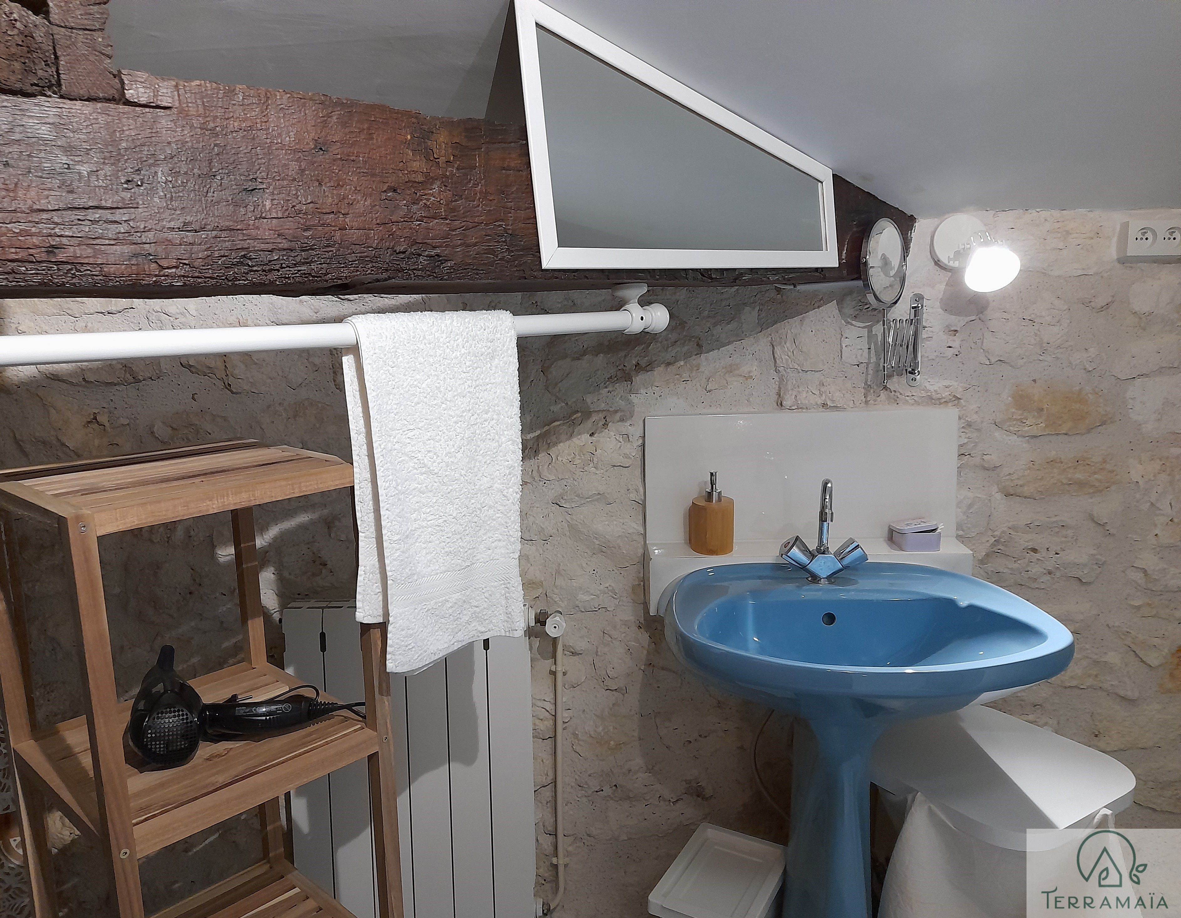 Terramaia chambres d hotes canopee salle d eau1