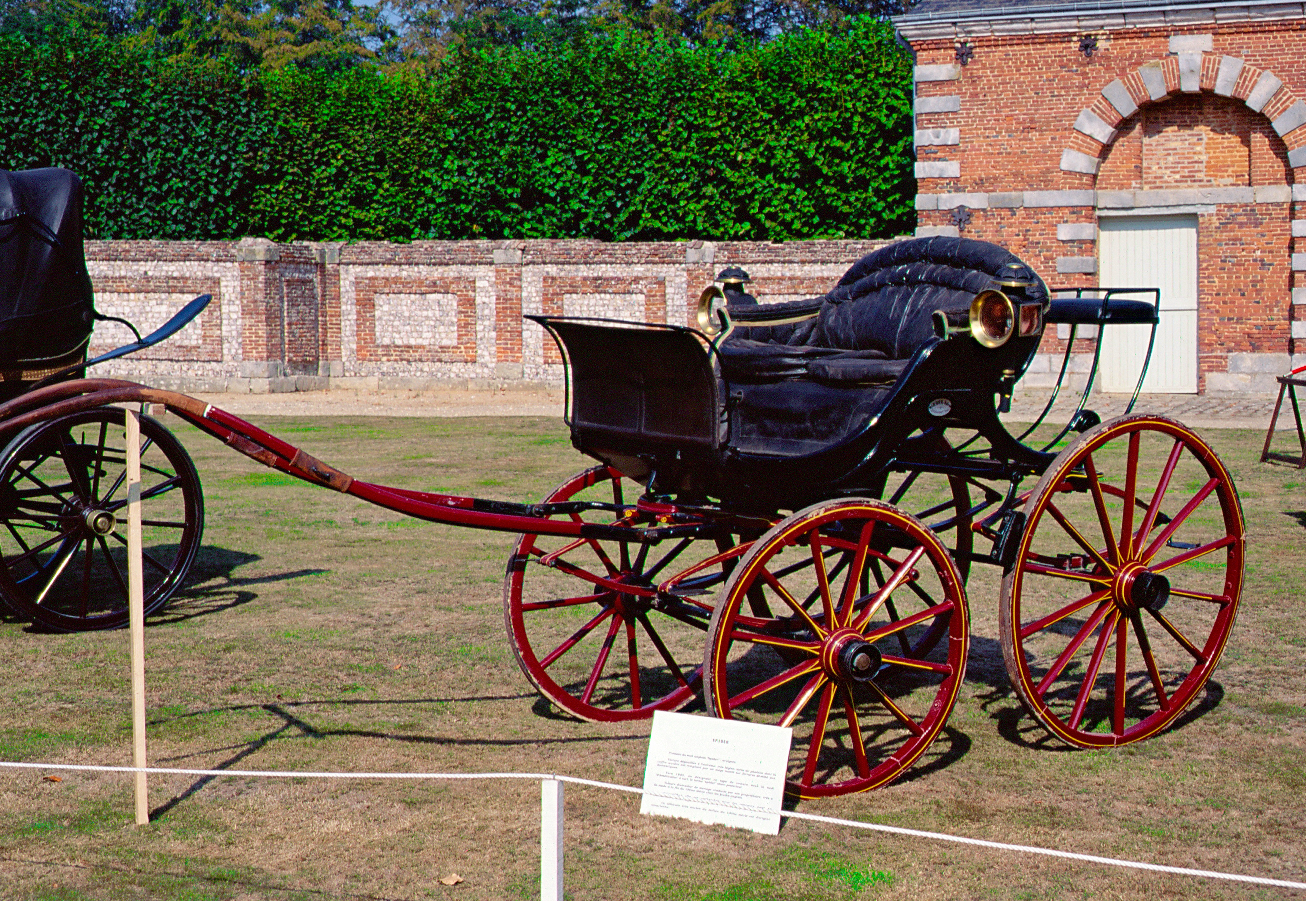 Voiture-a-cheval-4-roues-spider-Galleville-02