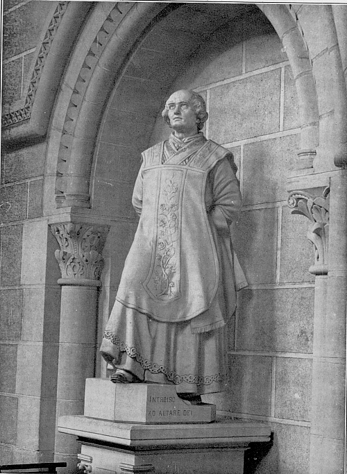 Statue du bx Noël Pinot à la cathédrale d'Angers