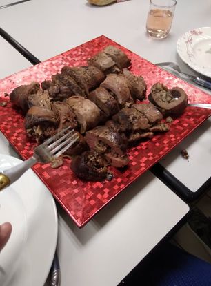 Roules-de-magret-canard-farcis-cuits