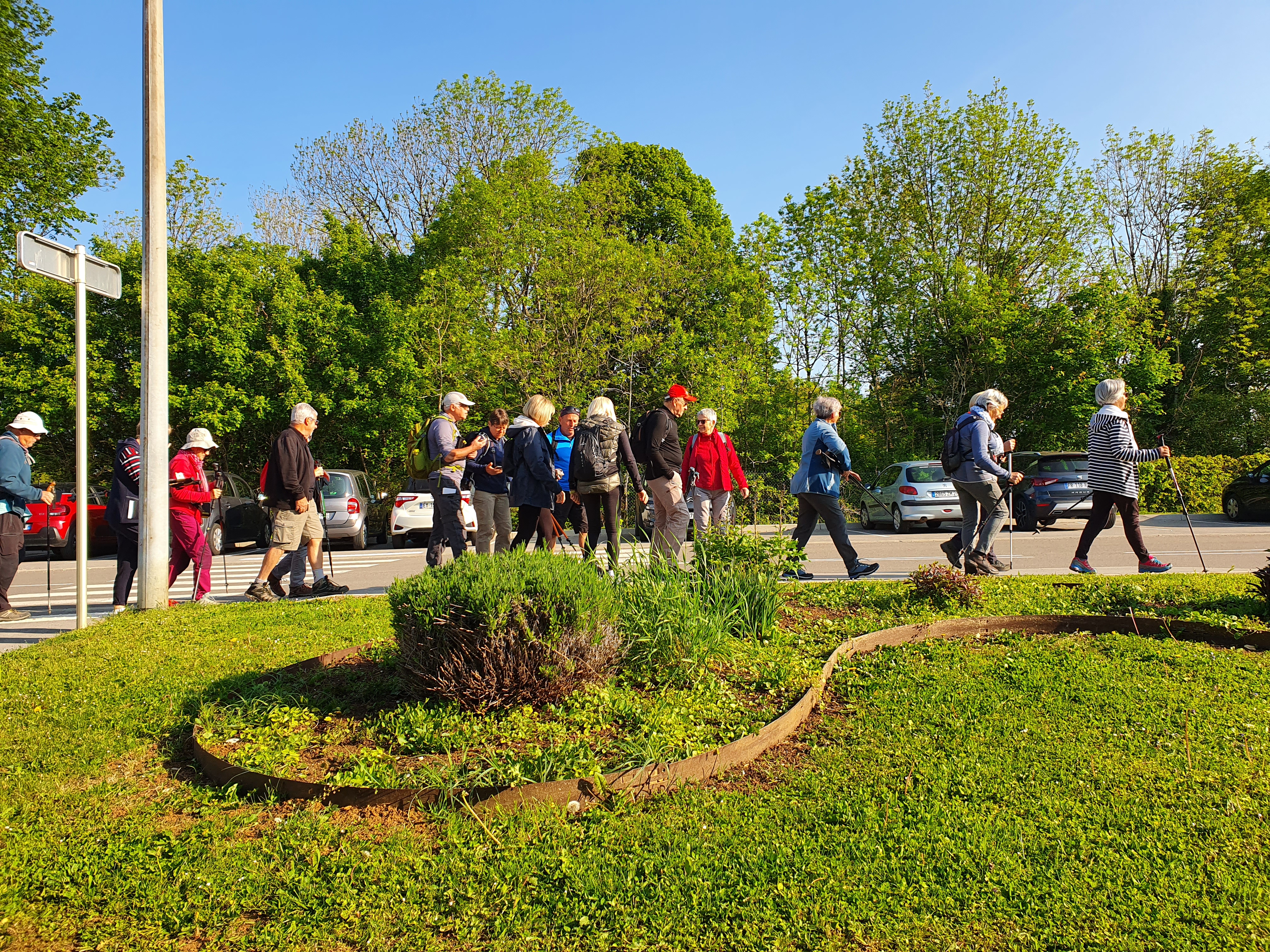 2022-05-01-Groupe-randonneurs