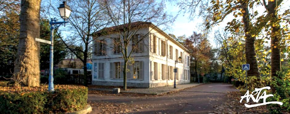 Photo maison blanche arta